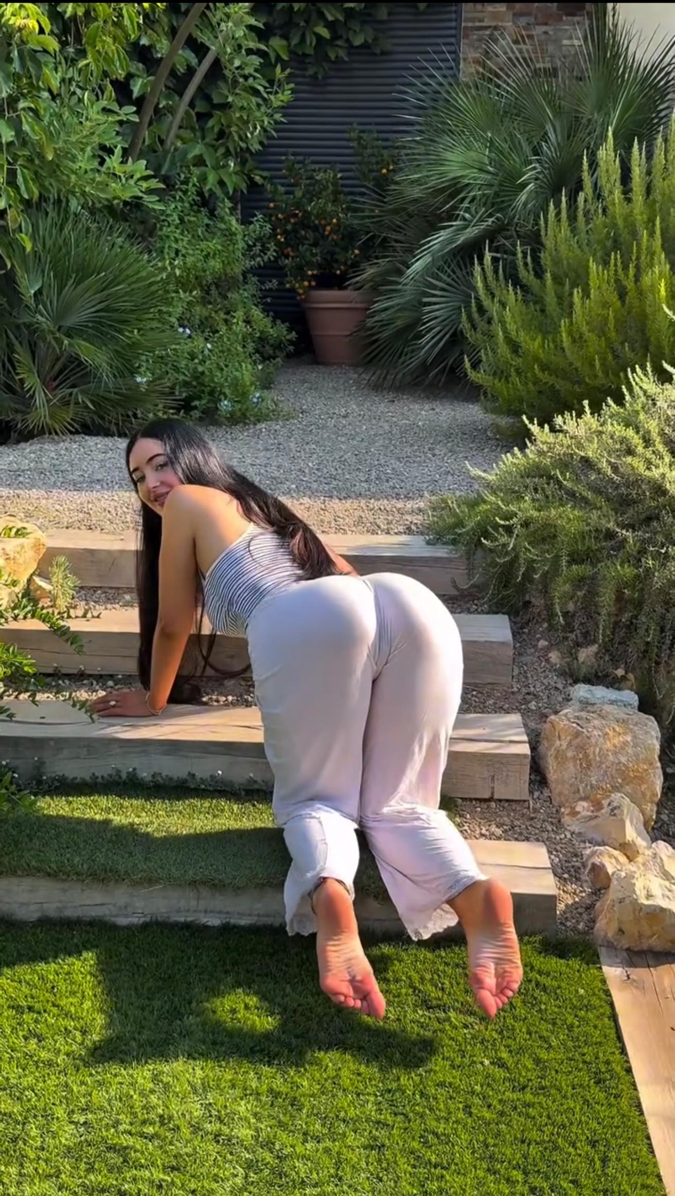 Lillyabellaa Video #5wHwfA