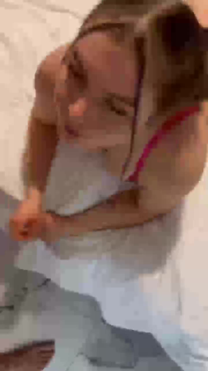 Zoealoneathom Video #6BJ2QD