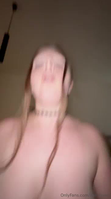 Zoealoneathom Video #8hN7xb