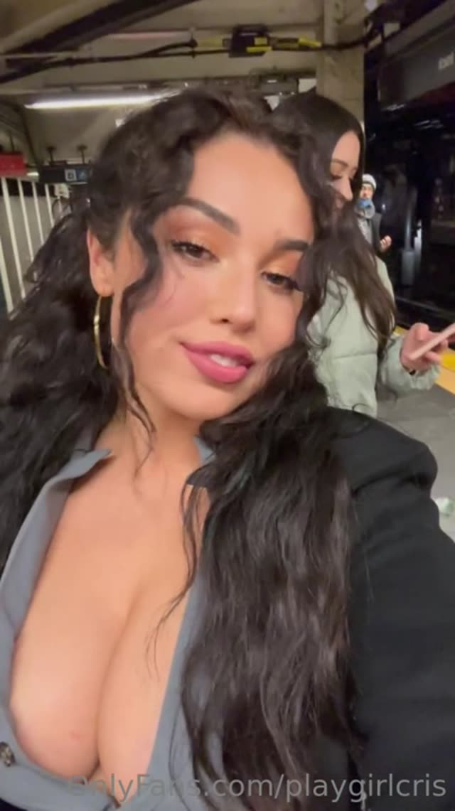 Cristiana.love Video #3FfXBT