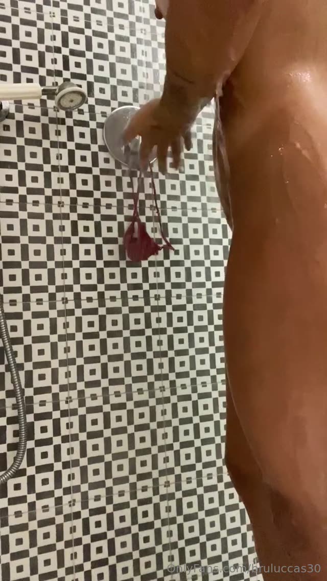 Bruluccas Video #4cuVda
