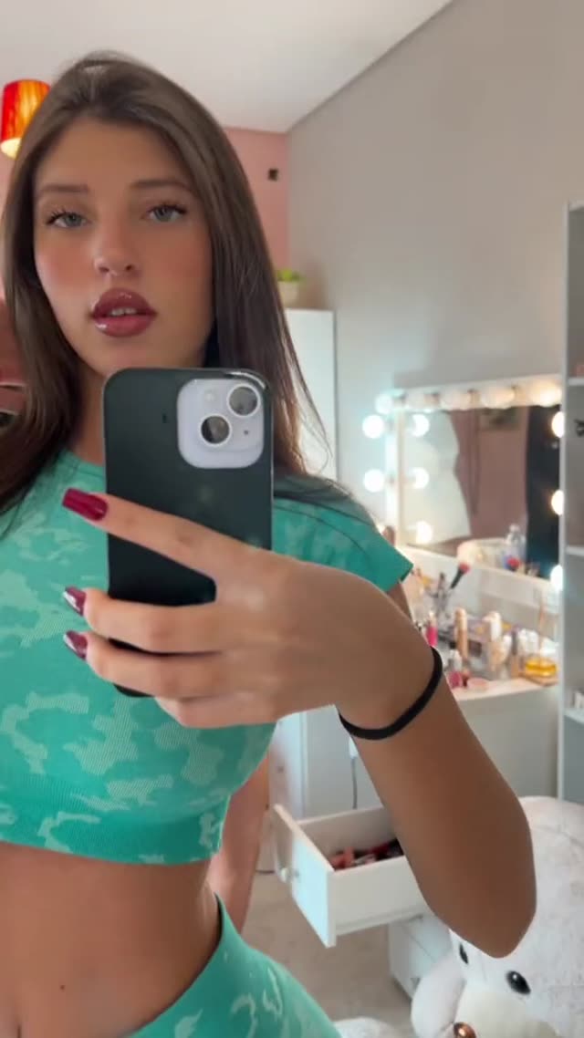 Louisarainx Video #6awzAV