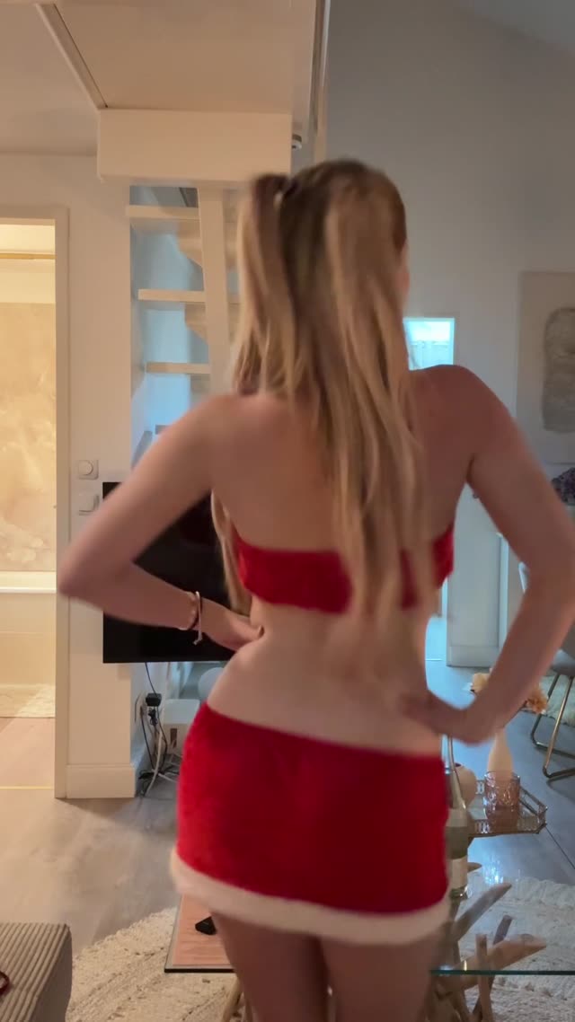 Fabienne0805 Video #5LsFBc
