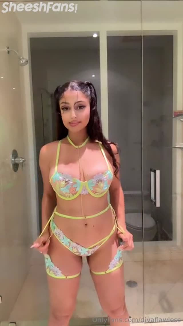 Divaflawless Video #4tCZqq
