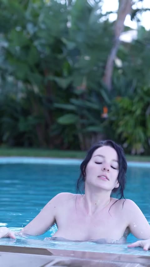 Laurine Video #3cbjsJ