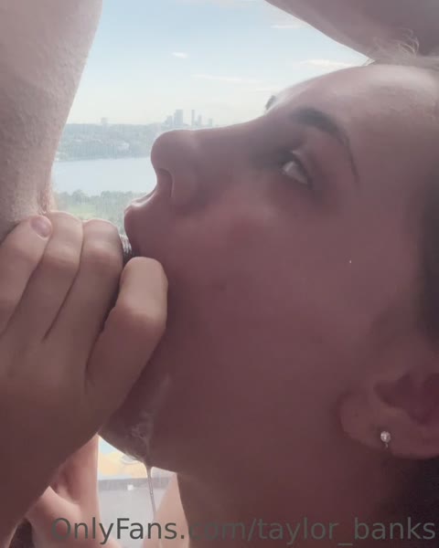 Taylorssroom Video #5gvWxr