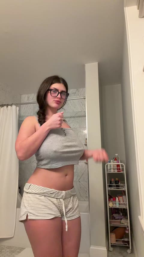 Colleen.333 Video #56zfaT