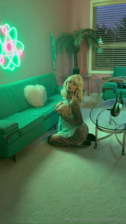 Pinuppixie Video #6stMtd