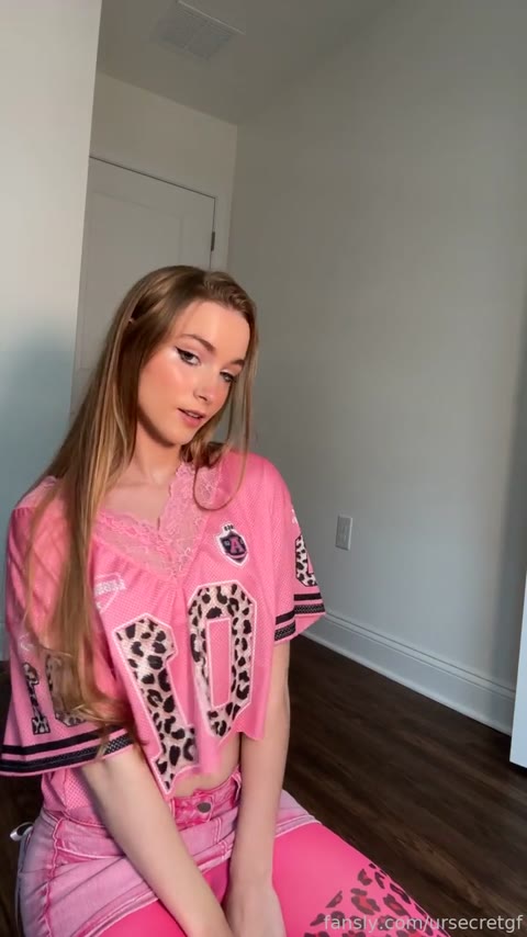 Ursecretgirlfriend Video #3nuCT3