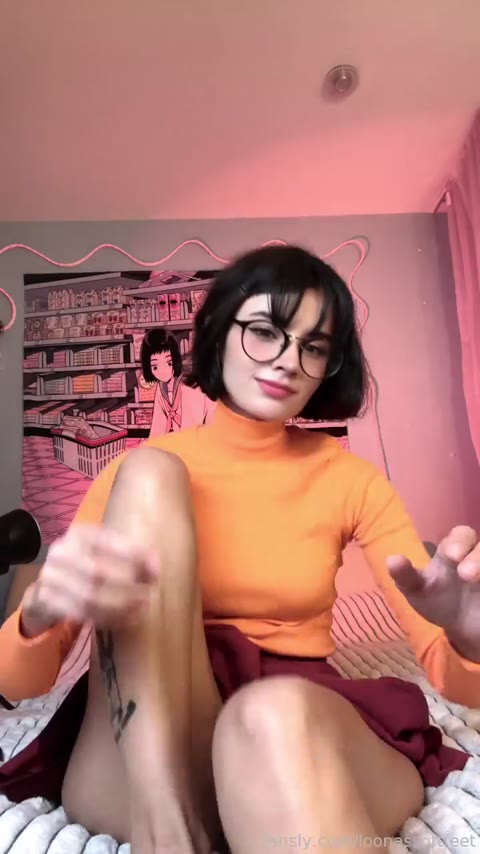 Loonassoftfeet Video #6NZh8u