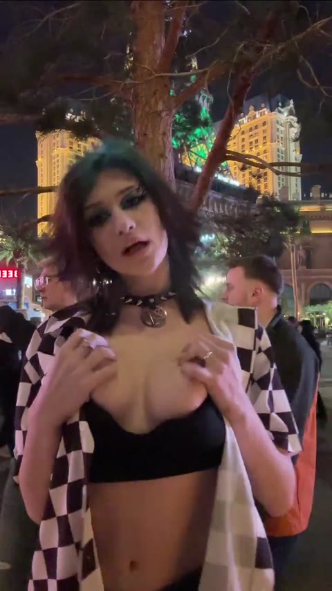 Vampkira Video #4MDa6h