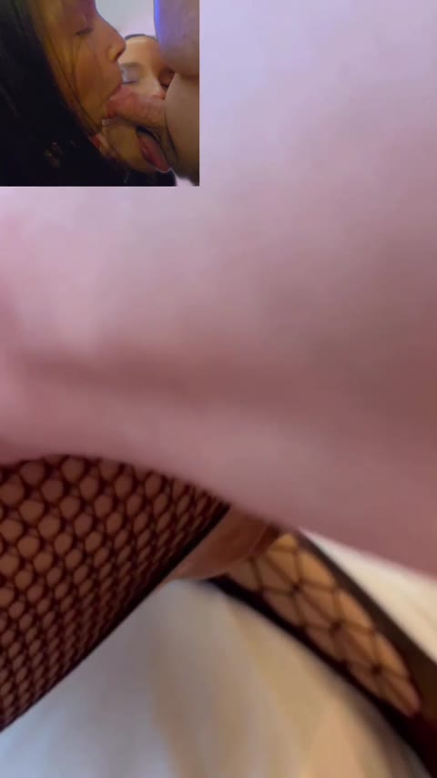 Adelalinkatwins Video #54Pk4T