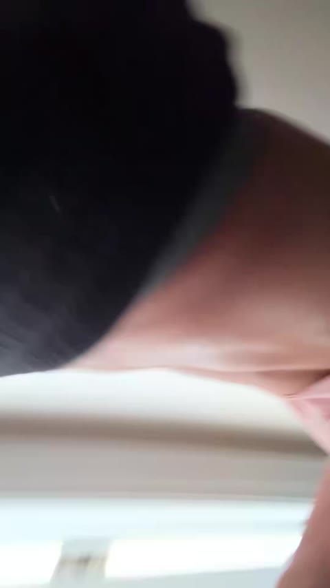 Amirabrie Video #V2M8Q