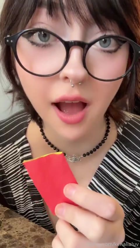 Julia Neis Video #7YXns2